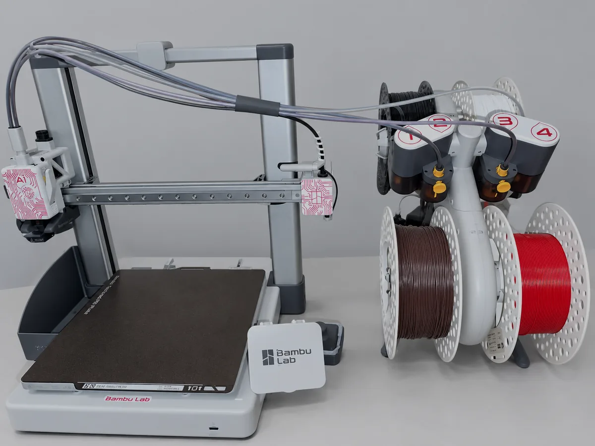 Impresora 3D Bambu Lab A1 con unidad multicolor AMS lite